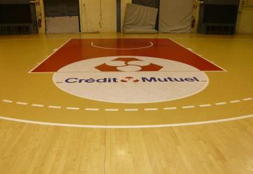 Mise en peinture des raquettes de Basket Ball