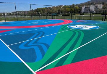 marquage d'un terrain de sport spécifique type design actif