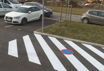 marquage au sol interdiction de stationner
