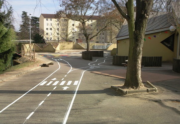 Traçage d'une piste de bicyclette