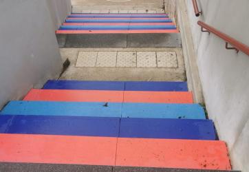 Coloration des marches d'escalier