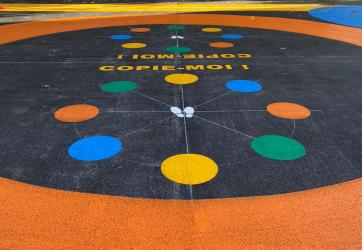 Marquages au sol de design actif : jeux pour enfants copie moi