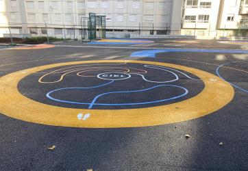 Marquages au sol de design actif : traçage de jeux pour enfants