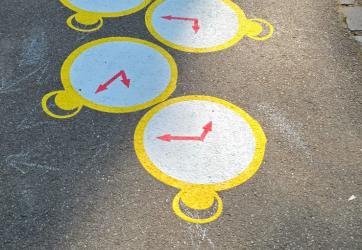 marquage au sol d'un parcours ludique