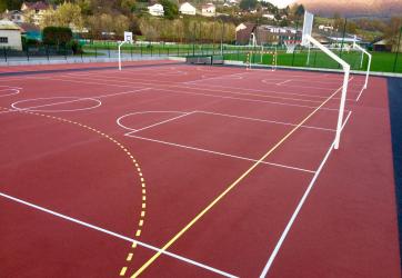 traçage d'un terrain de basket ball