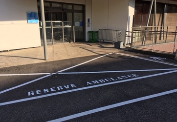 place réservées AMBULANCE