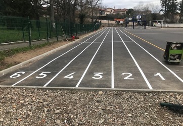 Traçage couloirs athlétisme