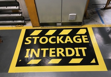 marquage au sol spécifique industriel