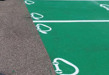 marquage au sol de places de parking véhicule electrique IRVE.