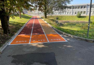 Marquage au sol et coloration d'une piste sur Besançon 25