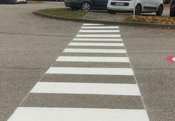 Marquage au sol d'un passage piétons