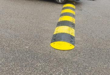 pose d'un ralentisseur pour véhicules légers et poids lourds