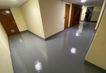 Résine parties communes sous sol d'un immeuble