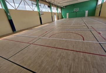 traçage terrain de basket ball sol en parquet