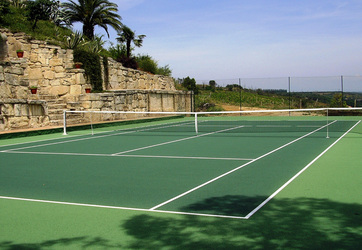 coloration d'un court de tennis en vert