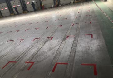 Marquage au sol de 3080 repères pour palettes , site logistique agroalimentaire 