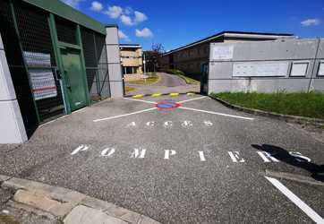 marquage au sol en extérieure accès pompiers