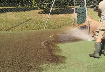 Nettoyage haute pression d'un terrain de tennis Lyon