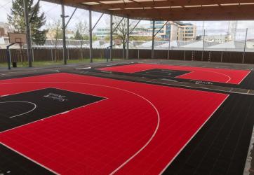 Traçage spécifique d'un terrain sportif