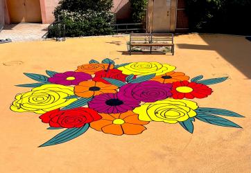 Marquages décoratif à l'entrée d'une école sur Vénissieux 69